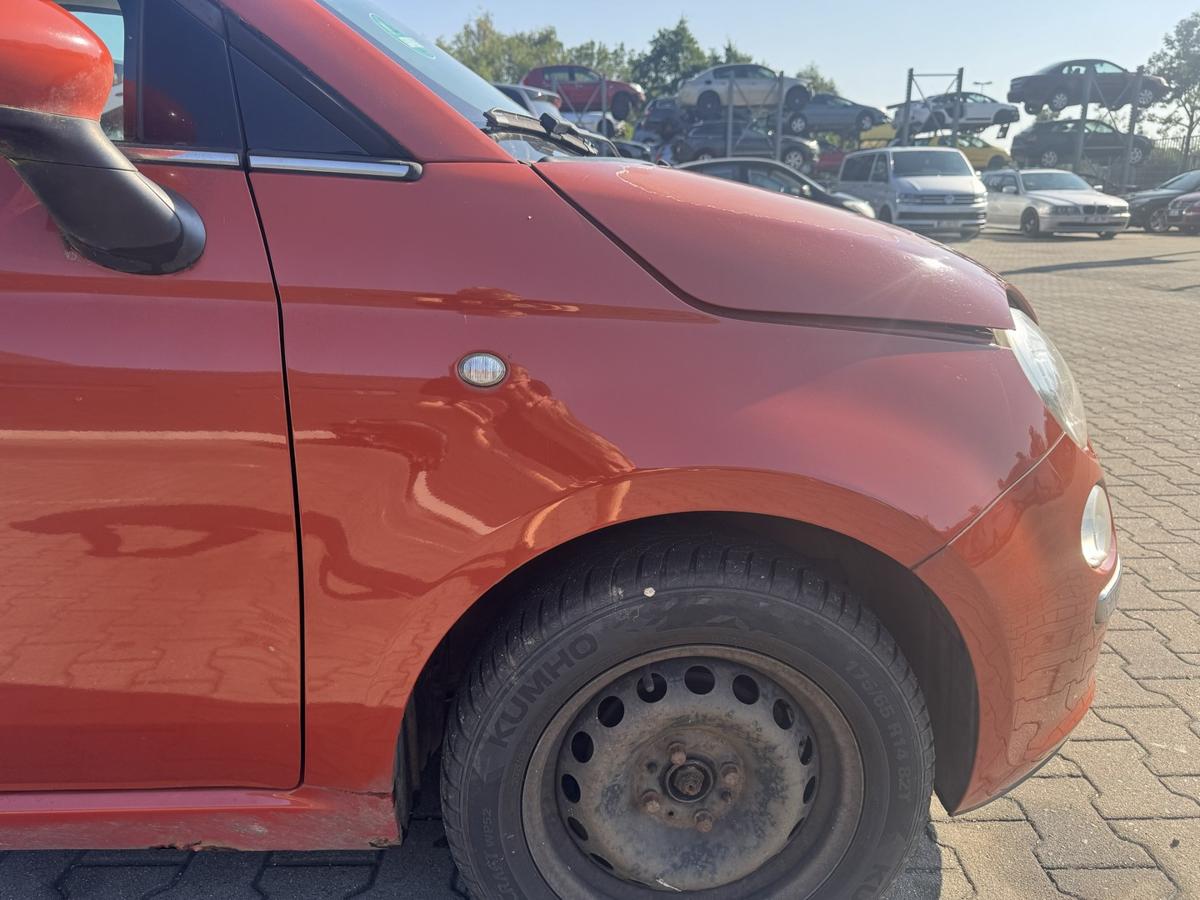 Fiat 500 original Kotfl&uuml;gel vorn rechts 104 ARANCIO GUSTOSO Bj.2008